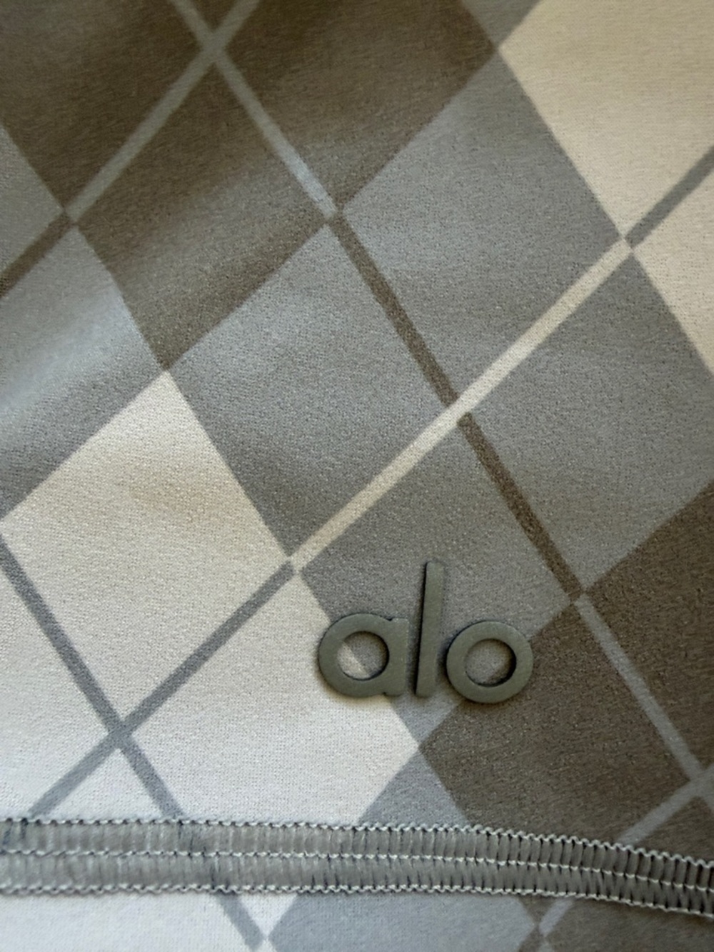 ALO Yoga Gray Argyle High-Rise Bike Shorts Medium - Picture 3 of 4